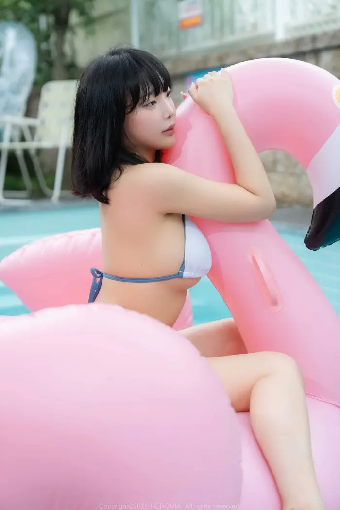 강인경 Herovia 2025년 7월 화보 set.01