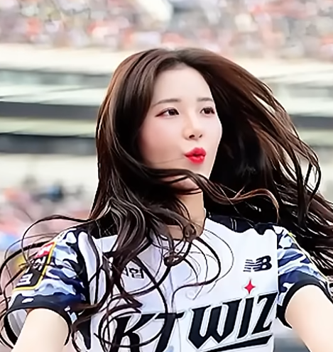 아무도 몰랐는데..유부녀라는 치어리더들