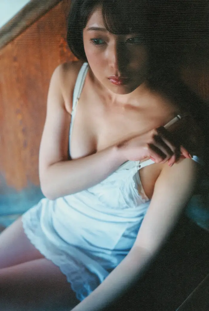 아베 와카나 1st 사진집 「사랑받을 예감」 Set.04