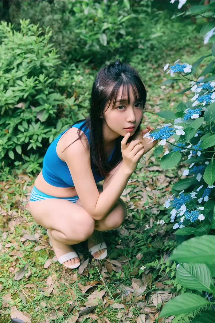 모에 이오리 사진집 「사랑이 넘쳐흐르는」 Set.02