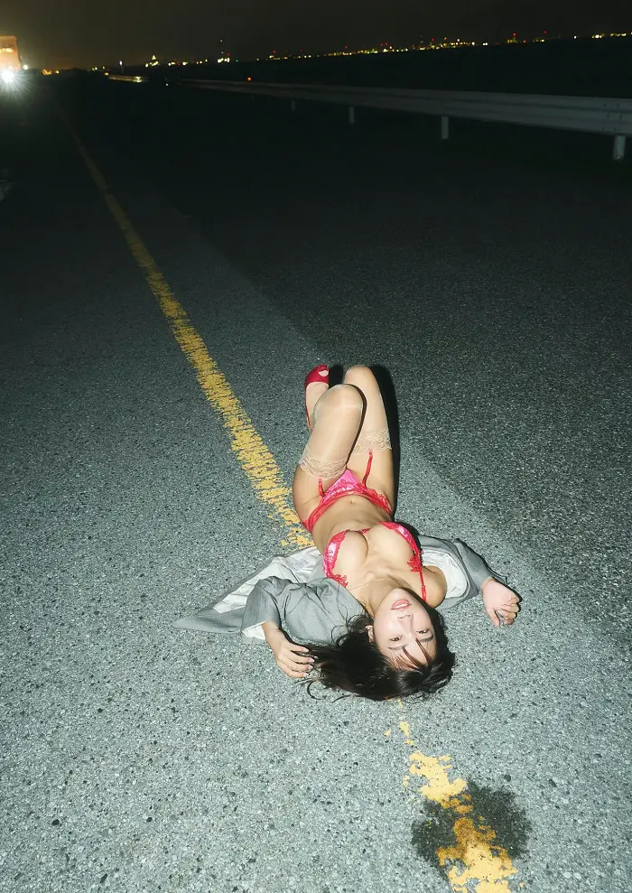 아마우 키스미 사진집 「다이탄 미드나이트」 Set.03