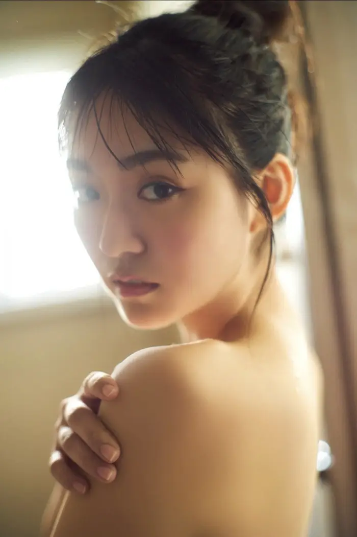 토요다 루나 사진집 「여주인공은 소꿉친구」 Set.01