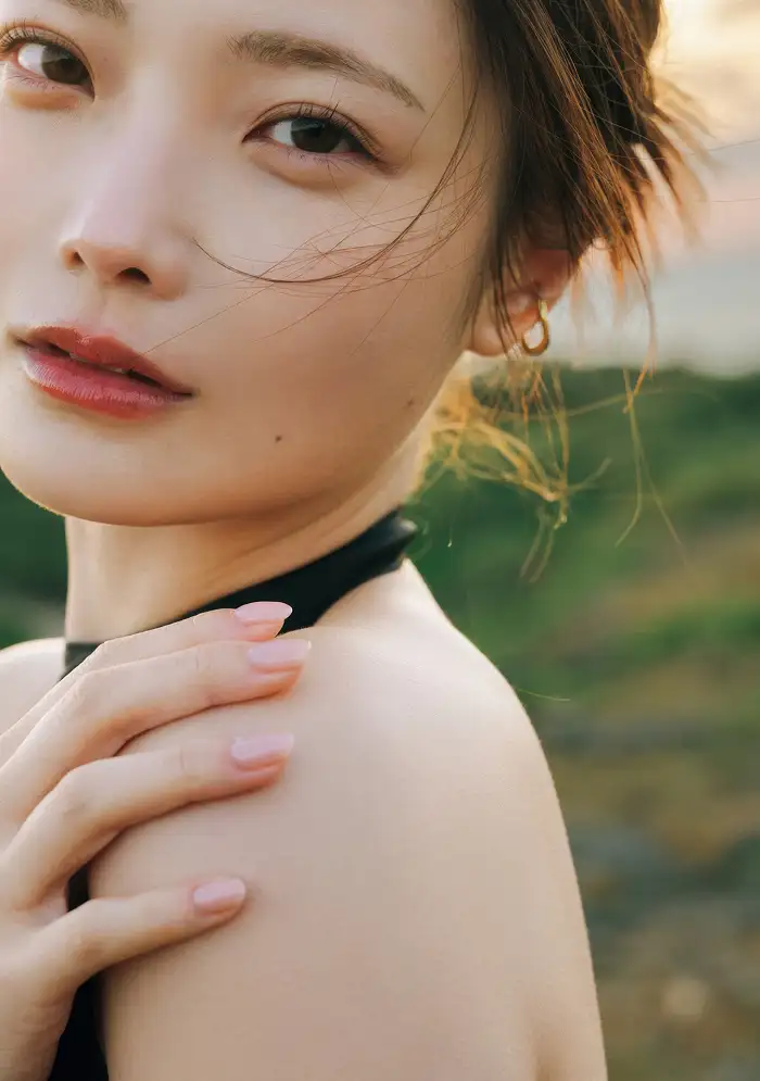 히메카 아라야(Himeka Araya), 첫 번째 사진집 「히메큐리(ひめかわい。)」. Set.02