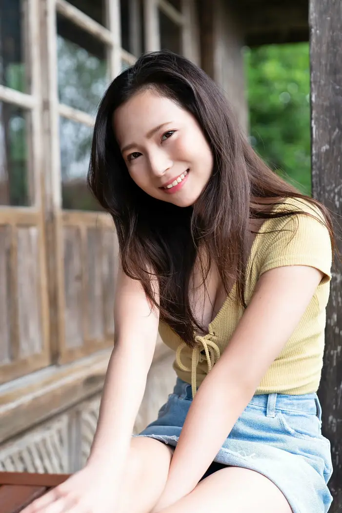 마치야마 미호 (街山みほ), 아이돌포스트 사진집 「반짝이는 코네키노」 Set.06