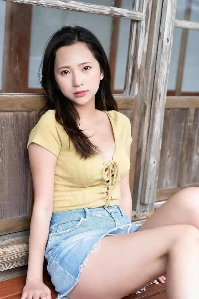 마치야마 미호 (街山みほ), 아이돌포스트 사진집 「반짝이는 코네키노」 Set.06