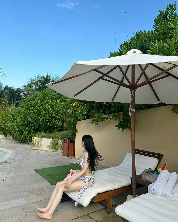 여름을 떠나보내기 싫어요