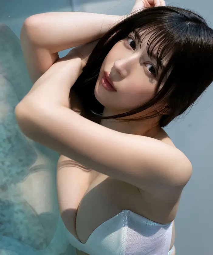 유키히라 리사 (雪平莉左), 주프레 포토 북 아더 컷 컬렉션 「겨울에 수영하다. ~프롤로그~」 Set.02