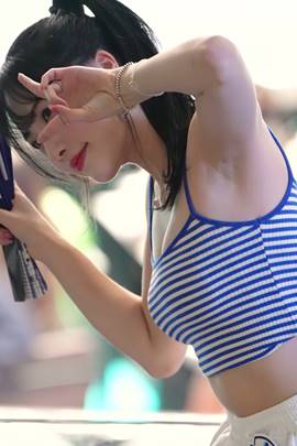 67 박민서 치어리더.jpg
