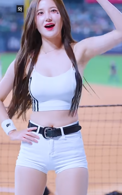 파울볼이 고마운 해리턴 김해리 치어리더