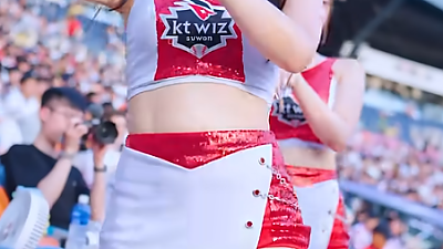 자리 좁아도 아웃송 포항항 김진아 치어리더 Kim Jina