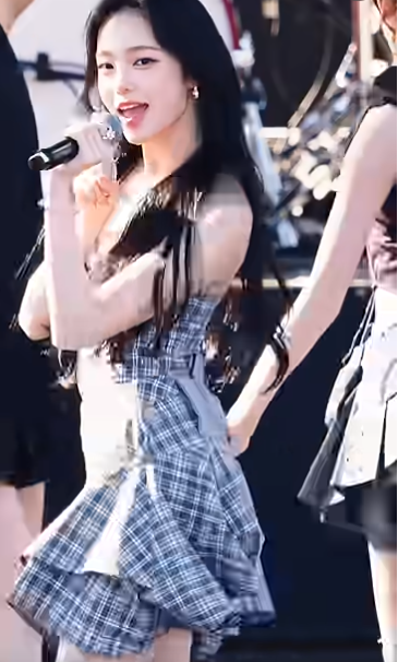 주광에서 더욱 빛나는 이안행진곡