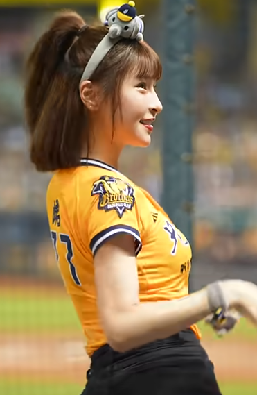 KK 삼진 춤 쿤쿤 츄츄 Passion Sisters 대만치어리더