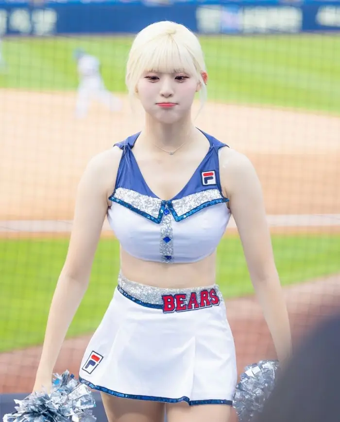 안혜지1