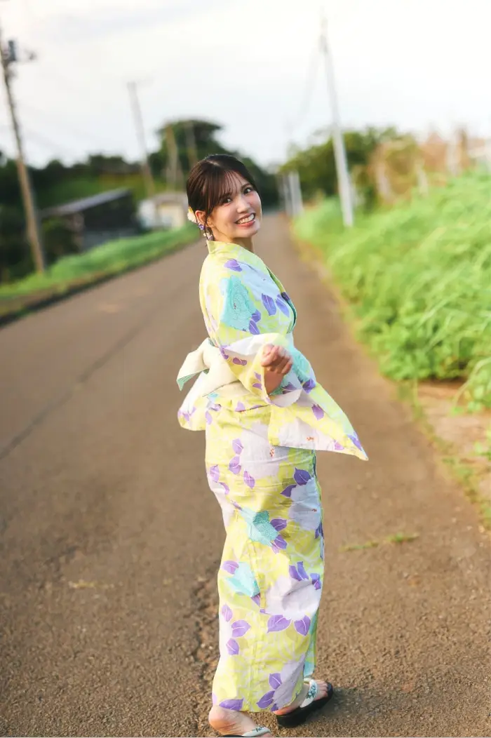 오카모토 아야카 사진집 「처음으로 물들이는 ‘여름’ 전 50컷 선공개」 Set.01