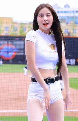 와.. 진짜 예쁘다 미모 킹정이다