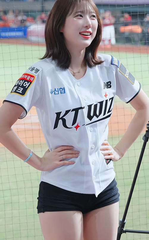 이금주 치어리더의 천사미소